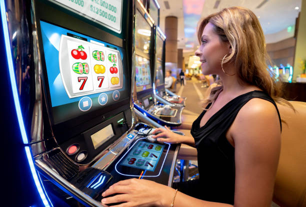 Live-dealer blackjack table on sidneypools with multi-camera feed and English-speaking dealer